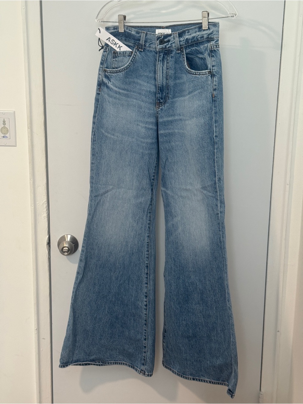 NWT ASKKNY Wide-Leg Flare Women’s Jeans
